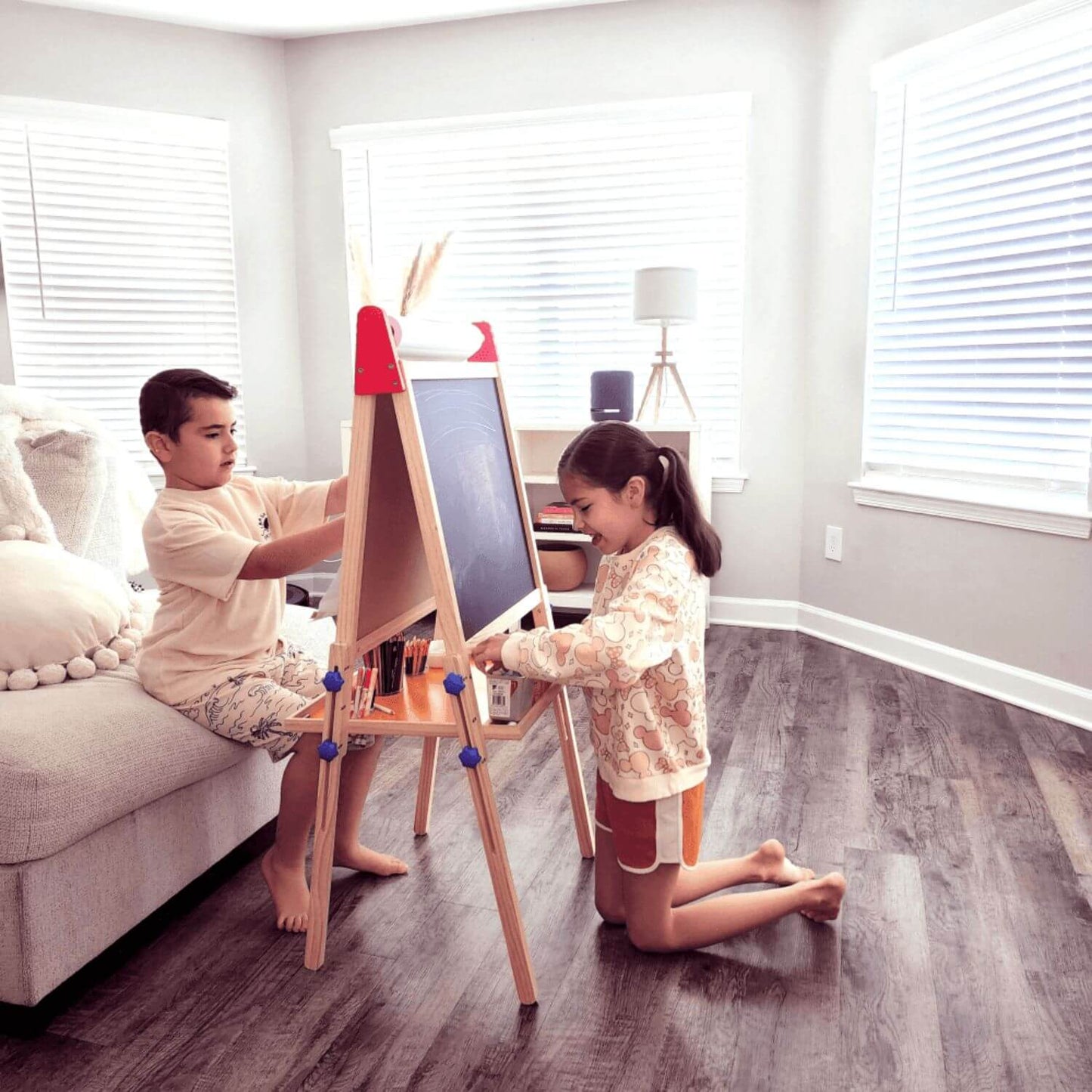 Kids Drawing on Tiny Land® 3-in-1 Art Easel