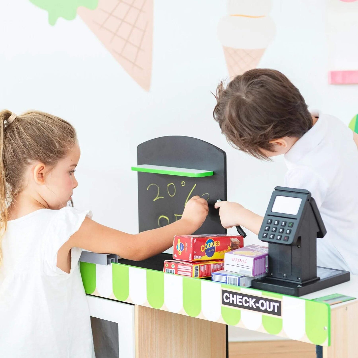 Kids Playing with Teamson Kids Cashier Austin Play Market Checkout Counter