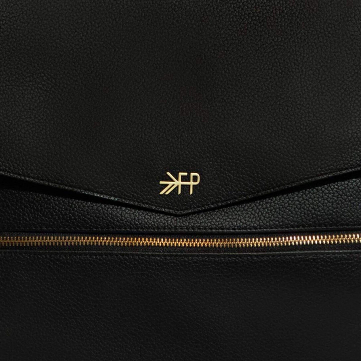 Close-up of Ebony Classic Diaper Bag II