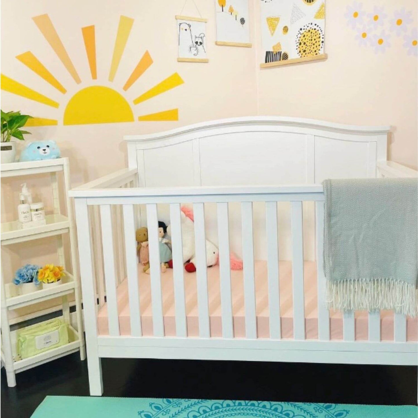 Oxford Baby Emerson 4-in-1 Convertible Crib | Snow White