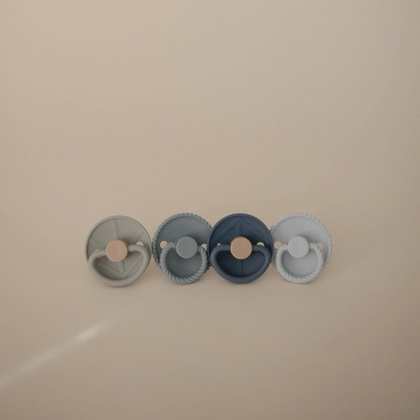 Mushie FRIGG Natural Rubber Pacifier 4-Pack | Skyline Serenity