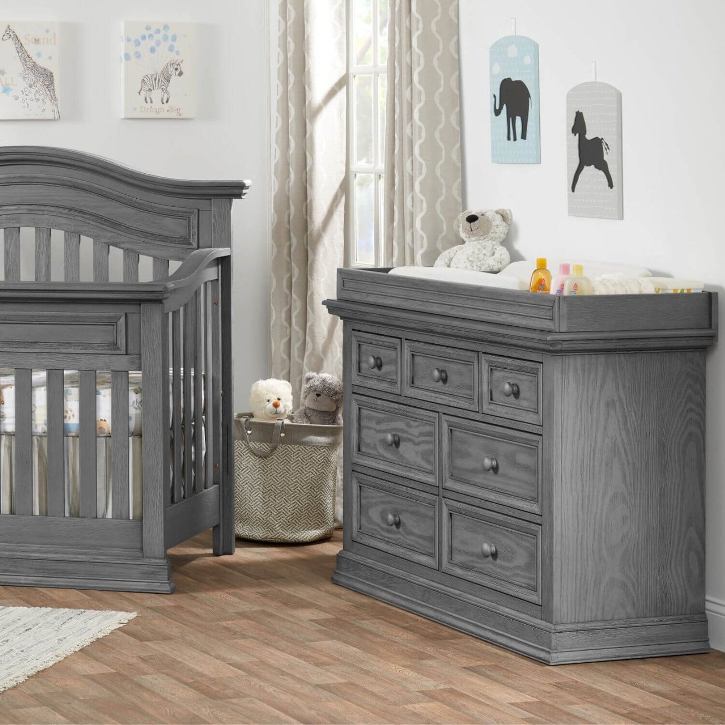 Oxford Baby Glenbrook 7-Drawer Dresser | Graphite Gray