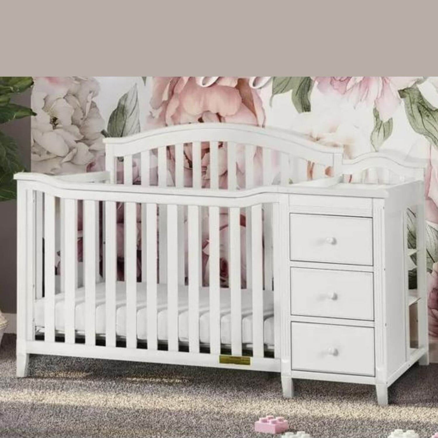 AFG Kali II 4-in-1 Convertible Crib and Changer White