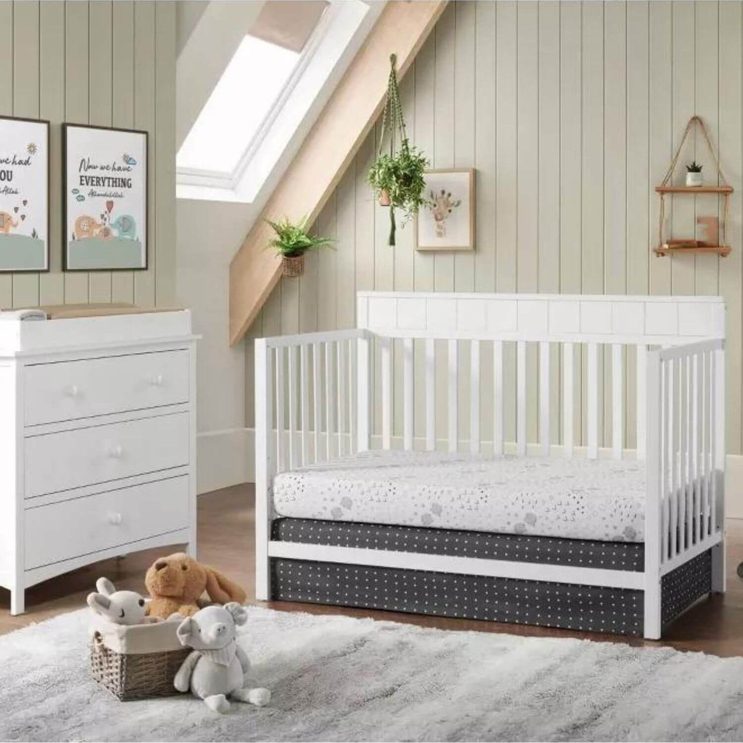 Oxford Baby Logan 4-in-1 Convertible Crib | Snow White