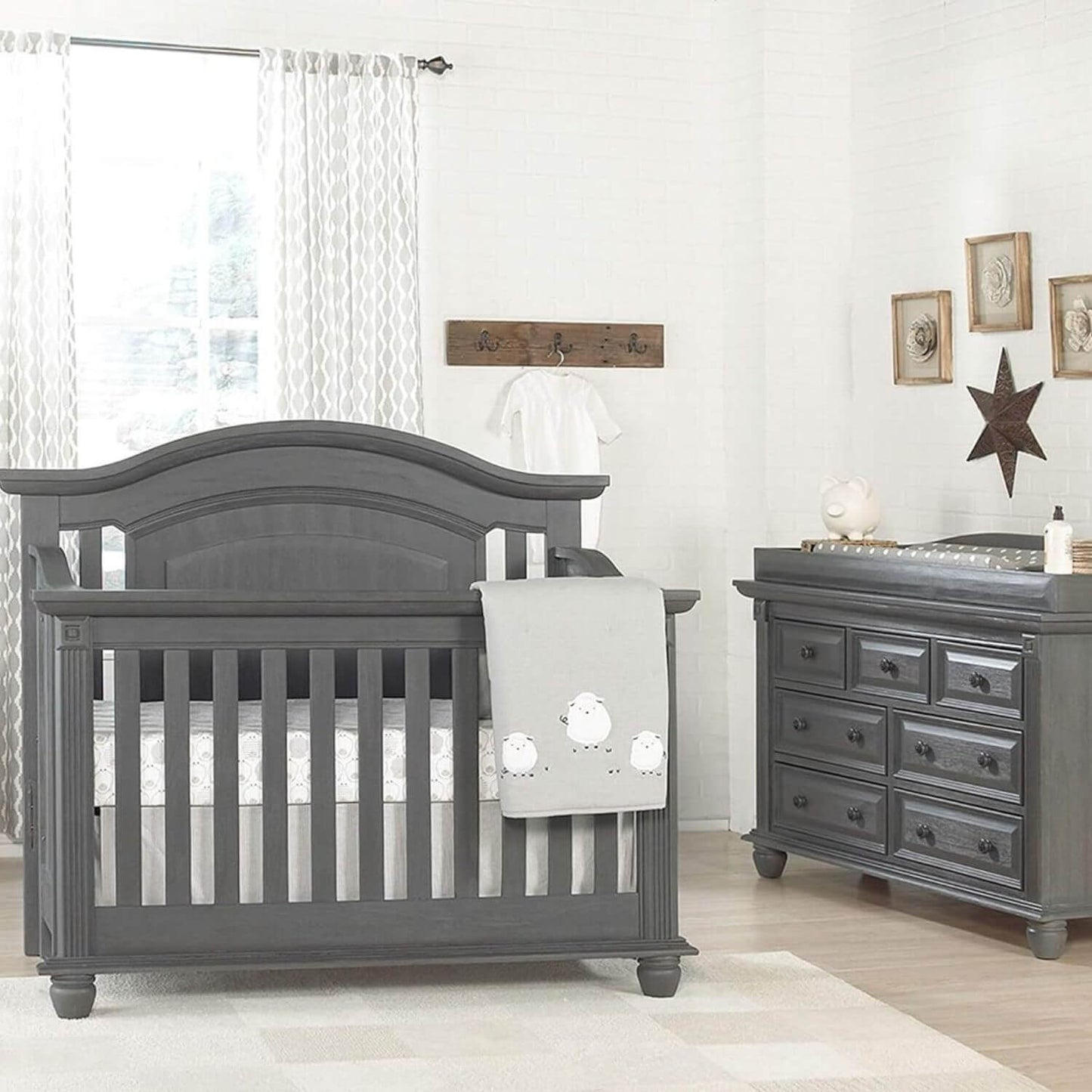 Oxford Baby London Lane 7-Drawer Dresser | Arctic Gray