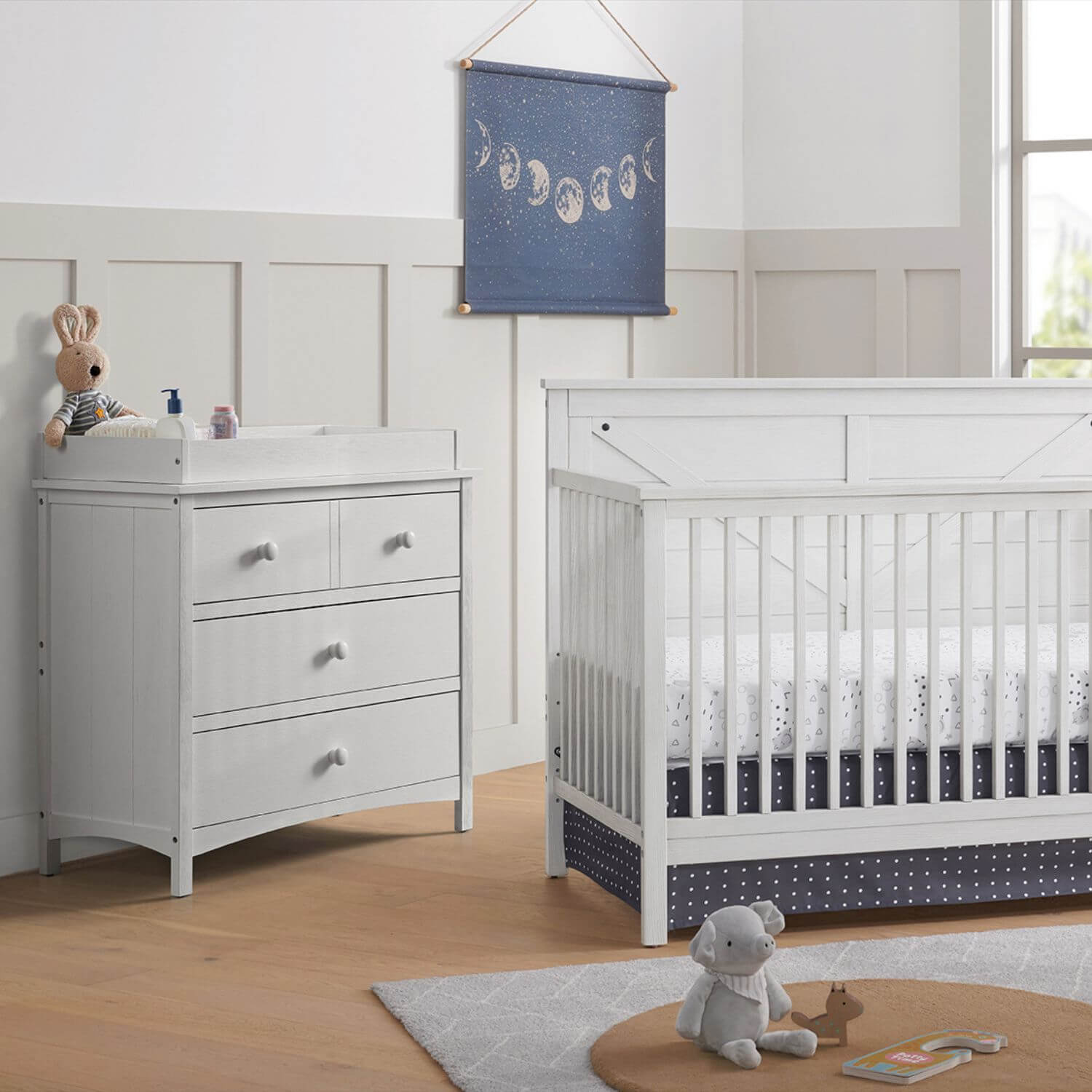 Oxford Baby Montauk 3-Drawer Dresser | Barn White