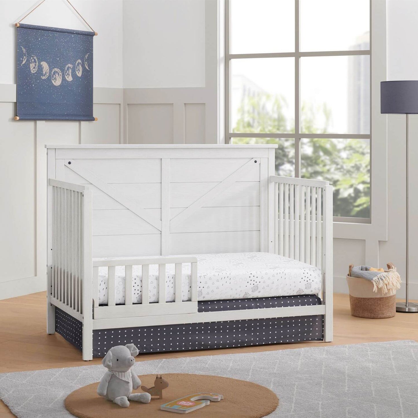 Oxford Baby Montauk 4-in-1 Convertible Crib | Barn White