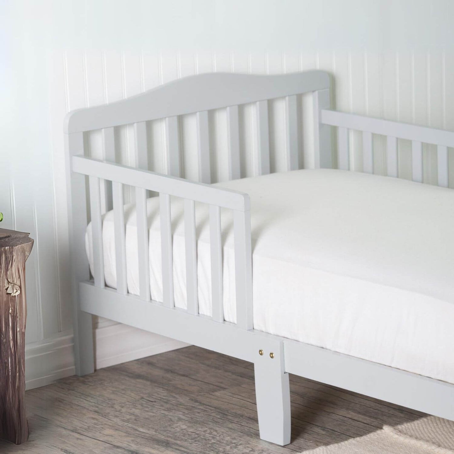 Orbelle Contemporary Toddler bed Gray - Detail