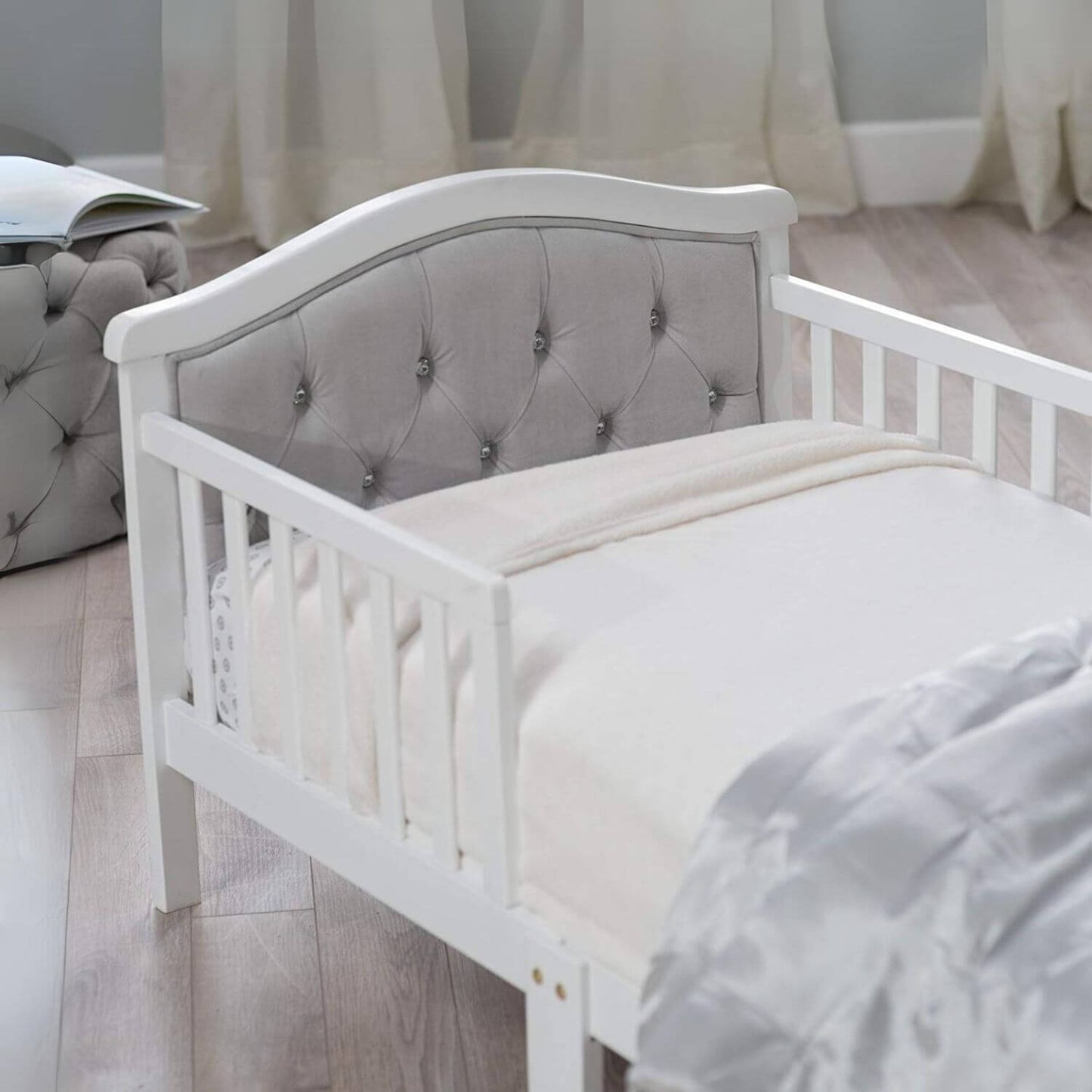 Orbelle French White Padded Gray Toddler Bed - Detail