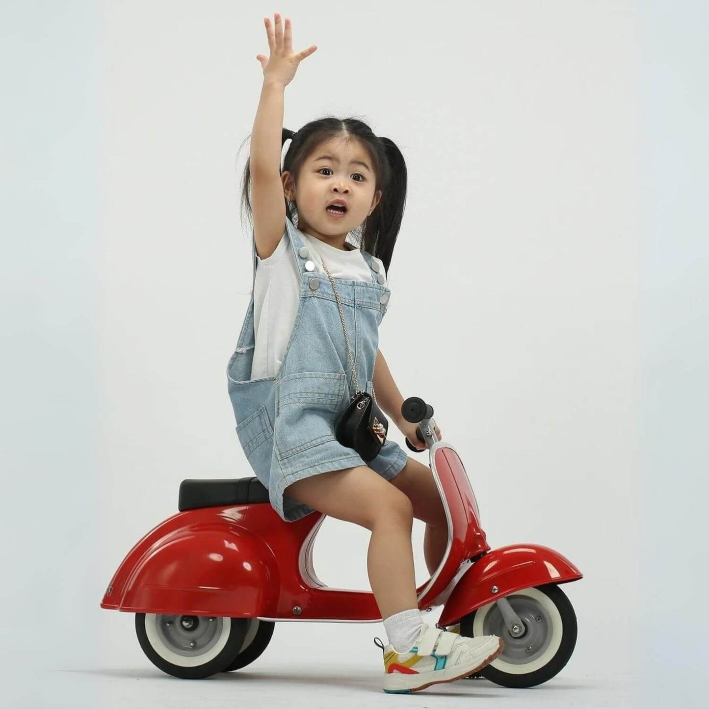 Primo Classic Ride-On Scooter Red