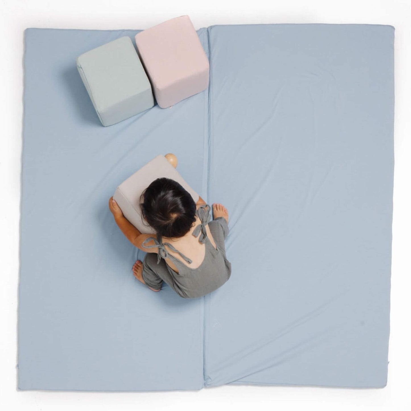 Baby Playing on Toki Mats Breeze Jersey Mat