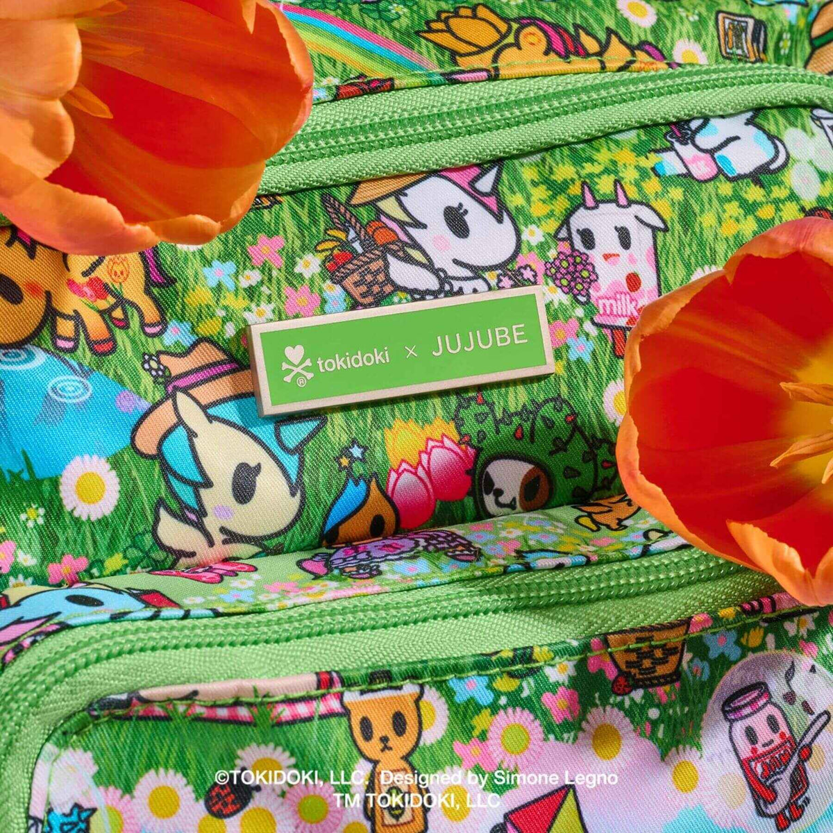 Close-up of tokidoki The Bestie Small Messenger Handbag - Meadow Blooms
