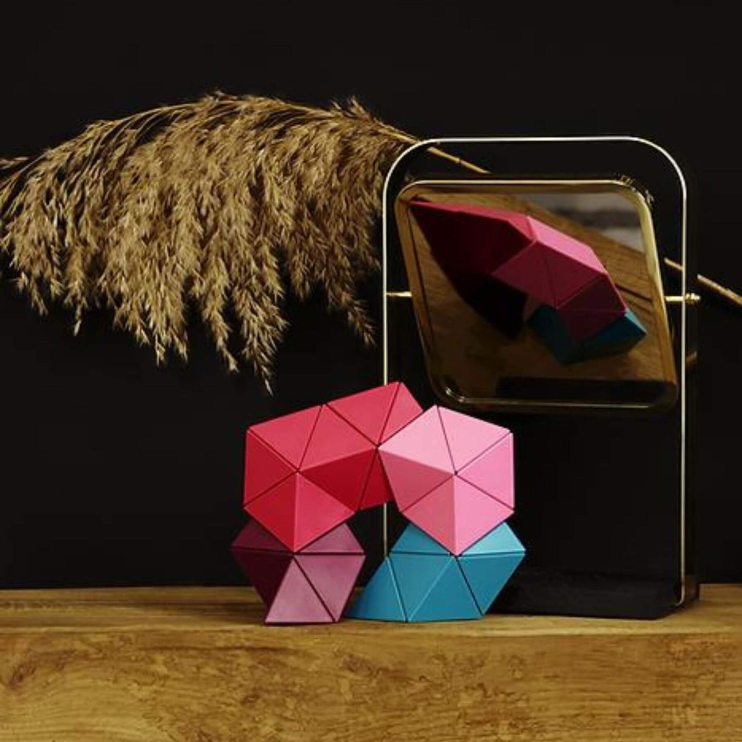 Trido Flamingo Magnetic Art 3D Shapes Large 36-Piece - Lifestyle