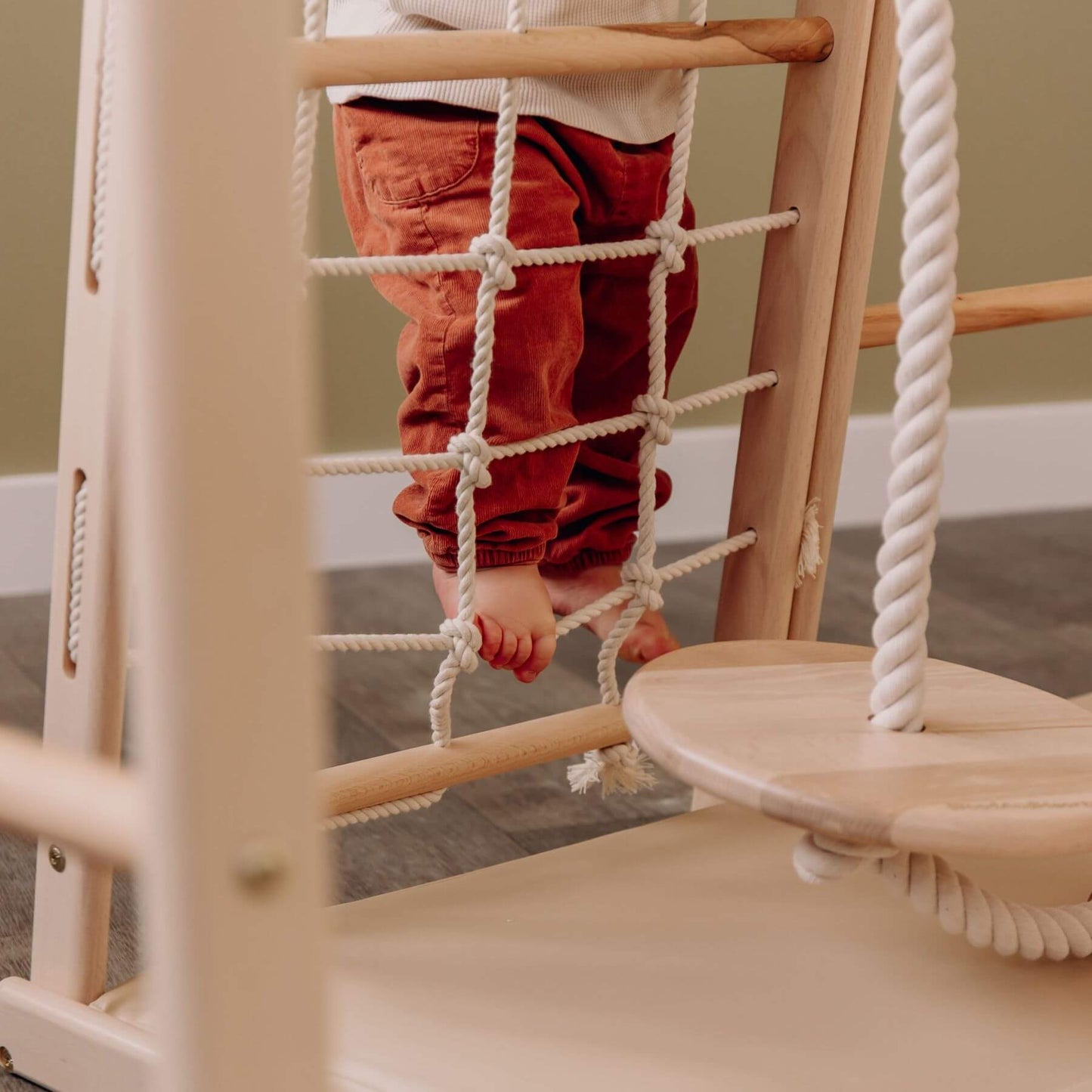 Detail of Wood and Hearts Indoor Jungle Gym - Trapeze + Ladder + Mat + 4 Ropes