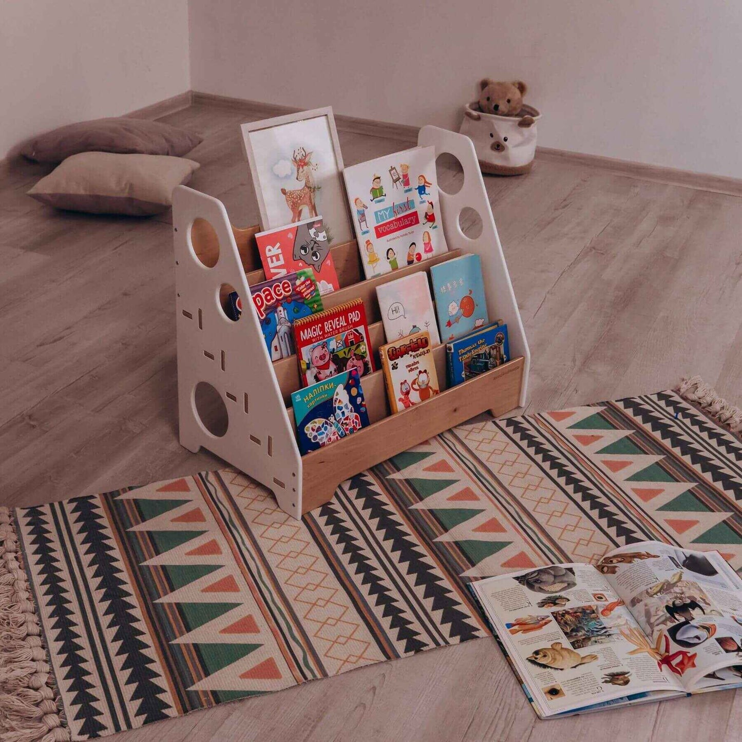 Wood and Hearts Montessori Bookshelf White & Natural