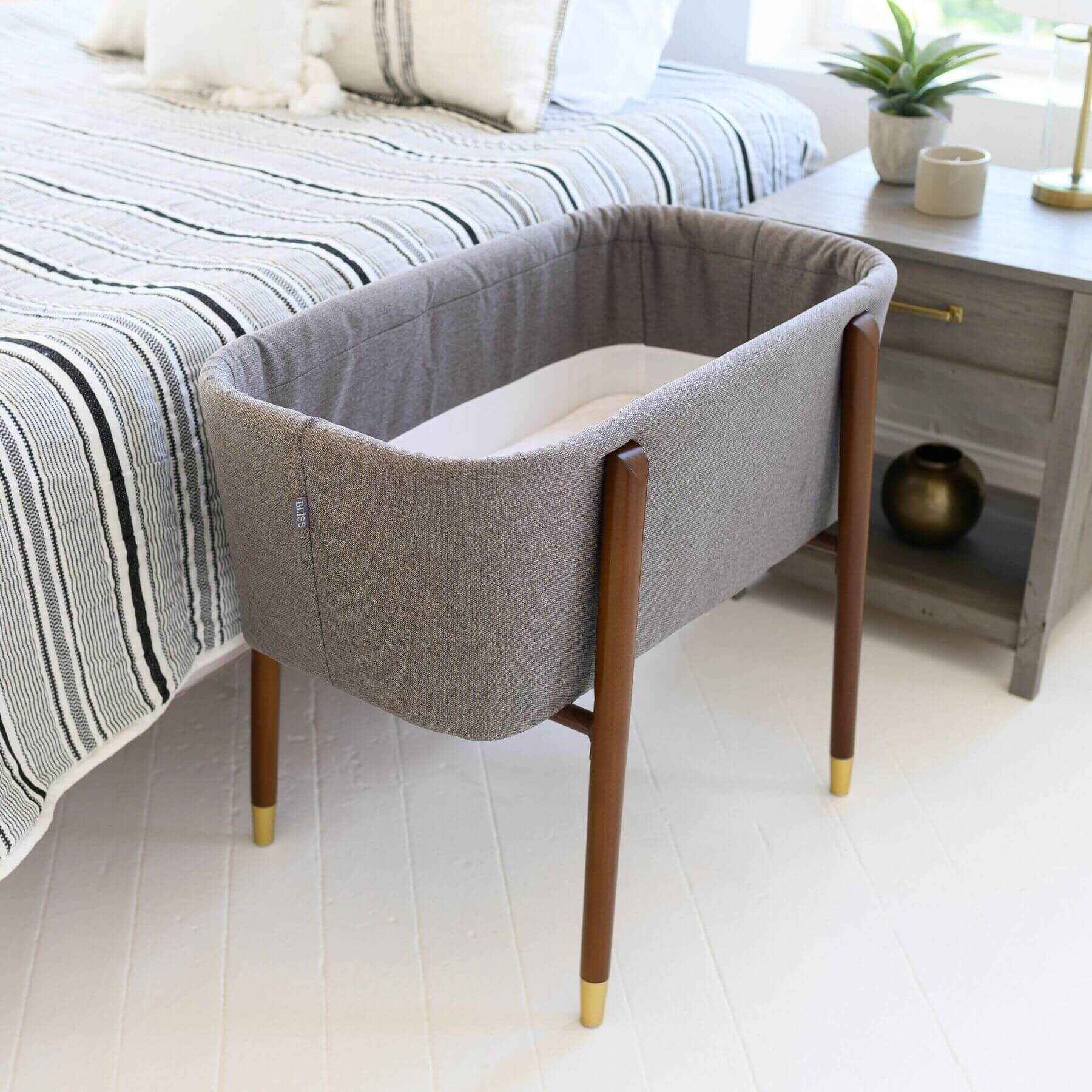 TruBliss SOVA Bassinet London Grey