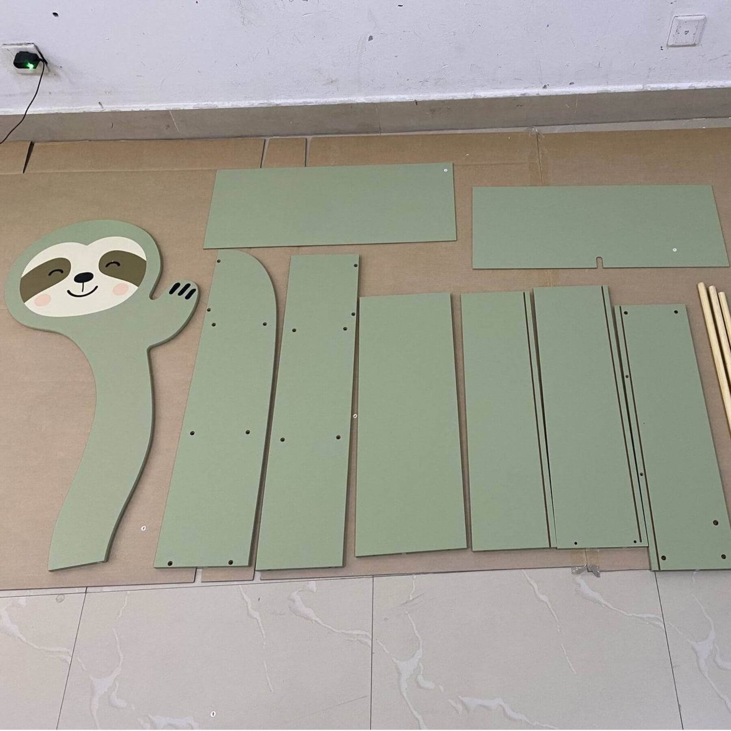 MOONRIVER Sloth Kids 3-Tier Front-Facing Bookshelf, Sage Green