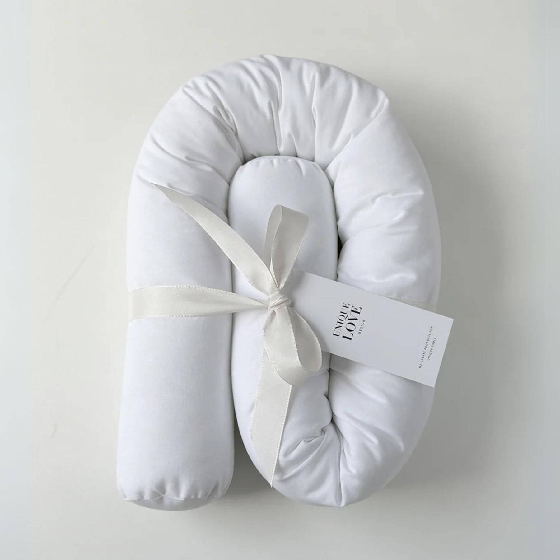 Unique Love Design Baby Basket Bed Snake Pure White