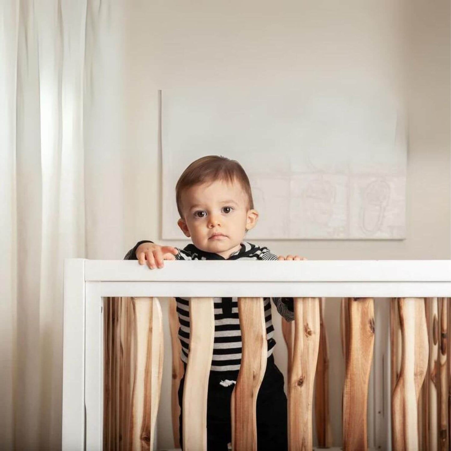 Milk Street Branch 4-in-1 Convertible Crib Acacia with Snow - Detail