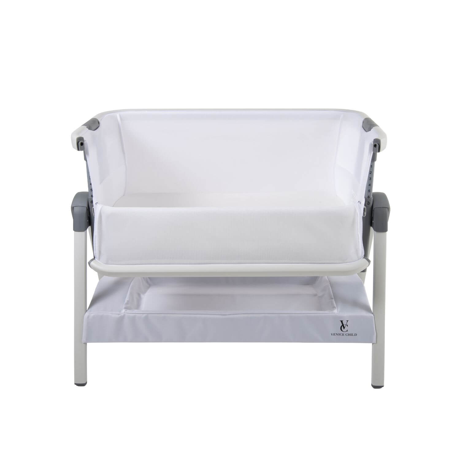 Venice Child California Dreaming Bedside Bassinet | White & White