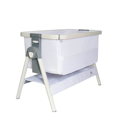 Venice Child California Dreaming Bedside Bassinet | White & White