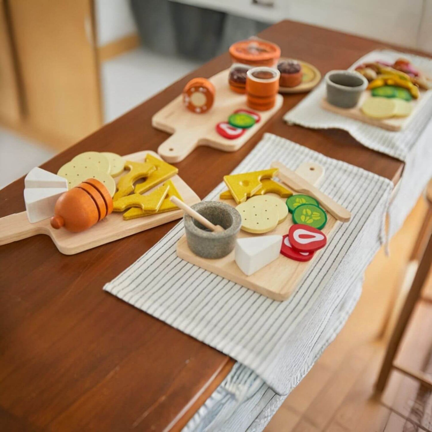 PlanToys Cheese & Charcuterie Board