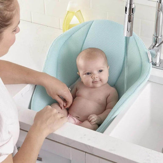 Contours Cozy Infant Sink Bather - Lifestyle
