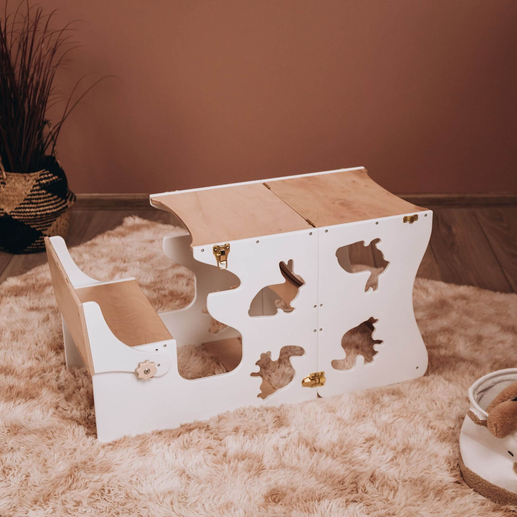 Wood and Hearts Convertible Kitchen Tower Animals White & Wood