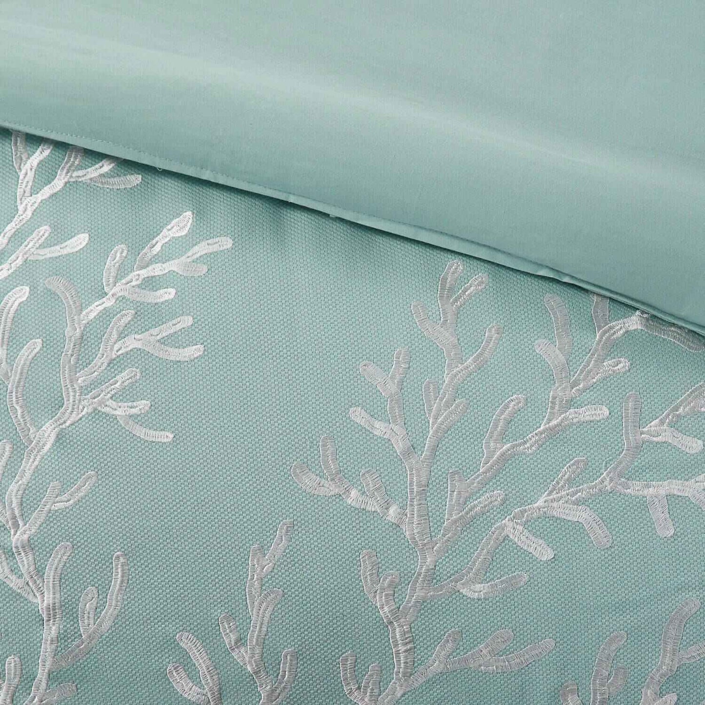 Close-up of Jacquard Comforter