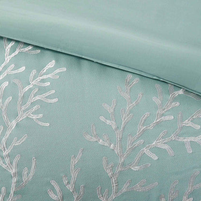 Close-up of Jacquard Comforter