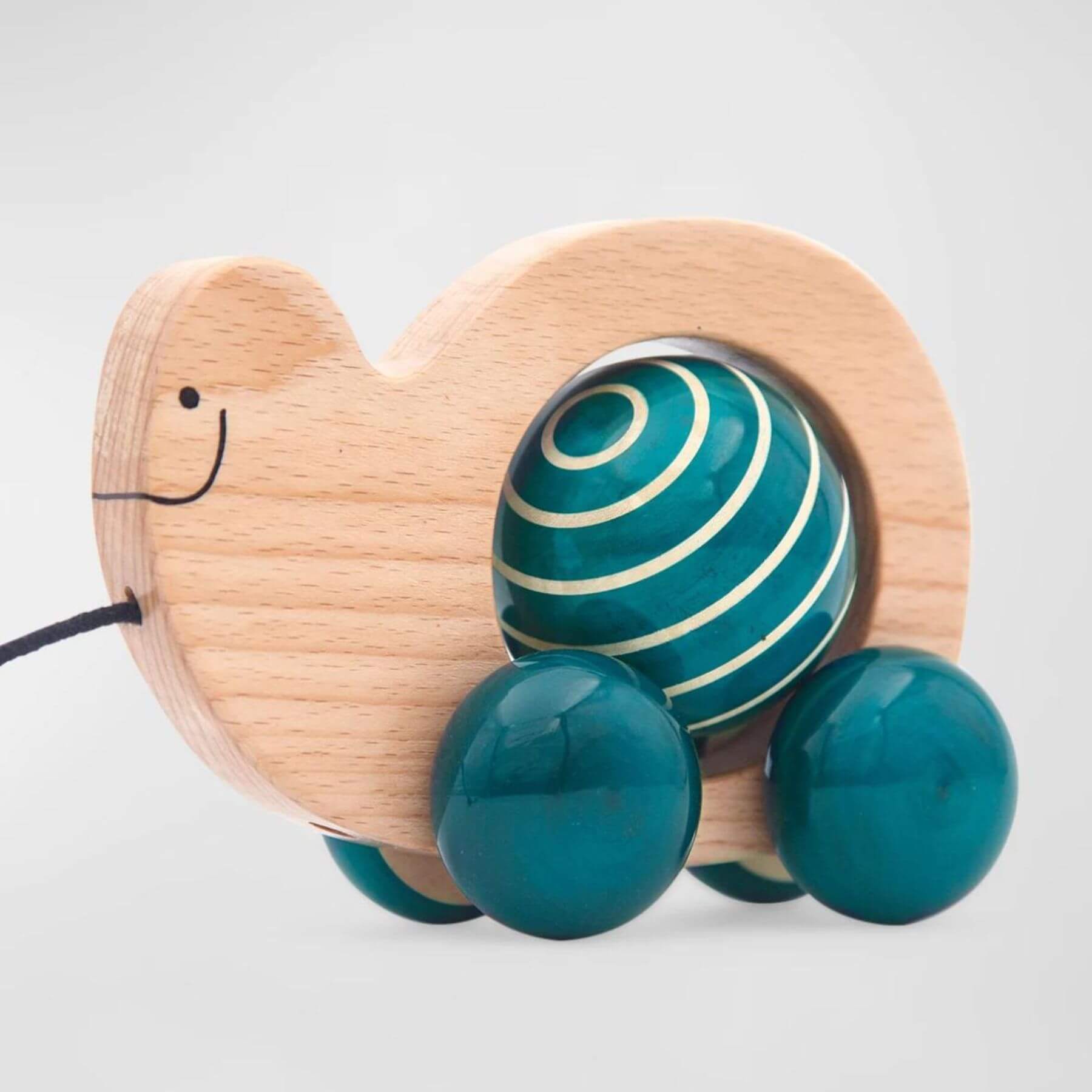 Fair and Green Spinning Snail - Adult