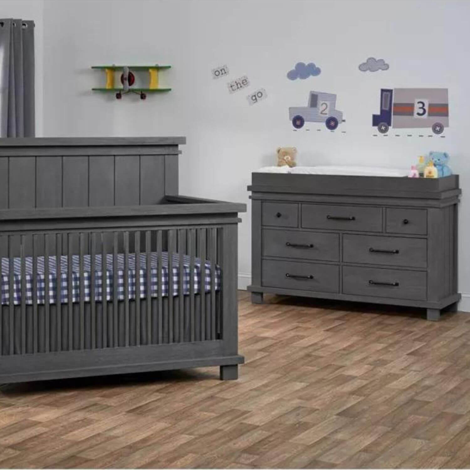 Soho Baby Hampton Changing Topper For 7-Drawer Dresser | Canyon Gray