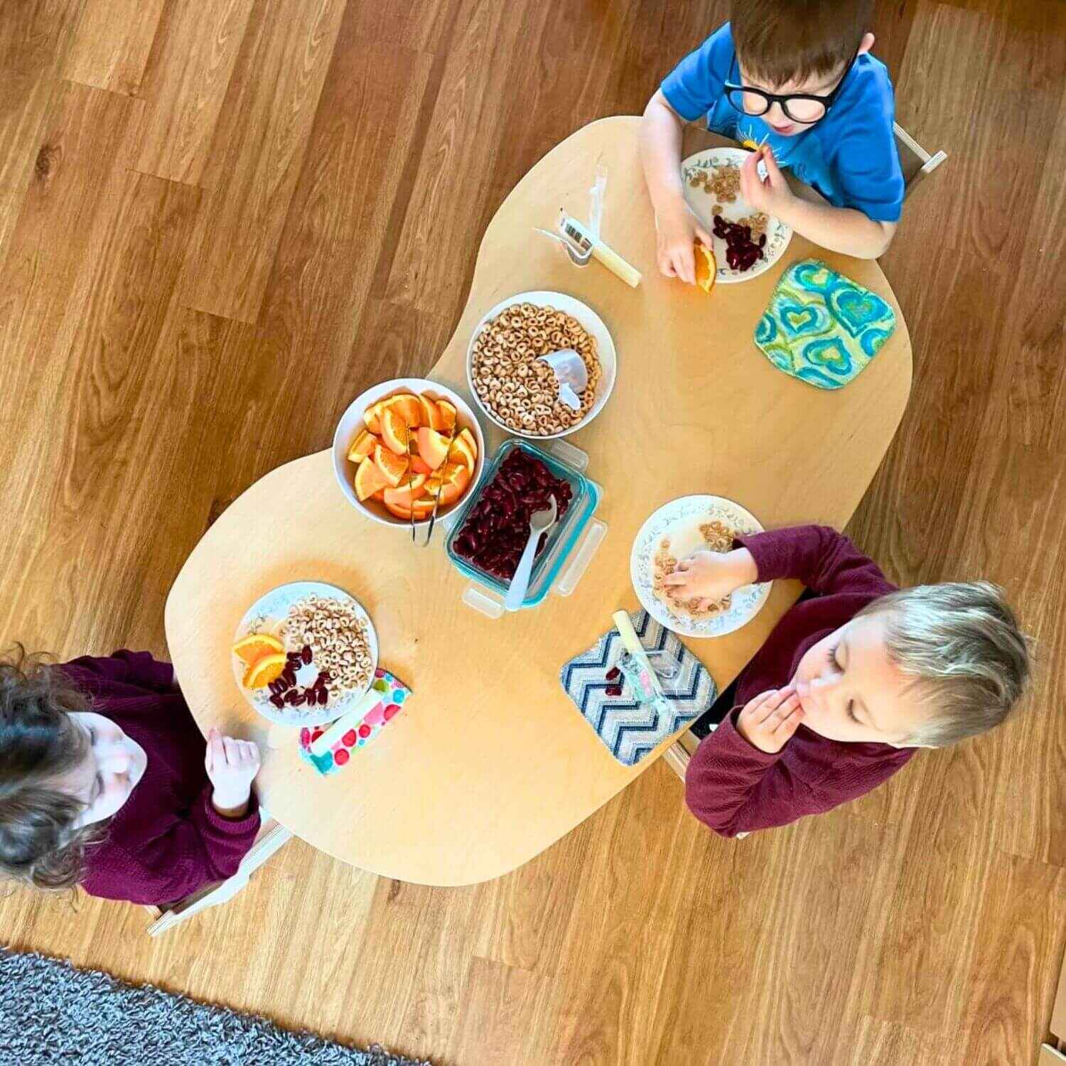 Kids Eating at RAD Children's Furniture Kidney Table