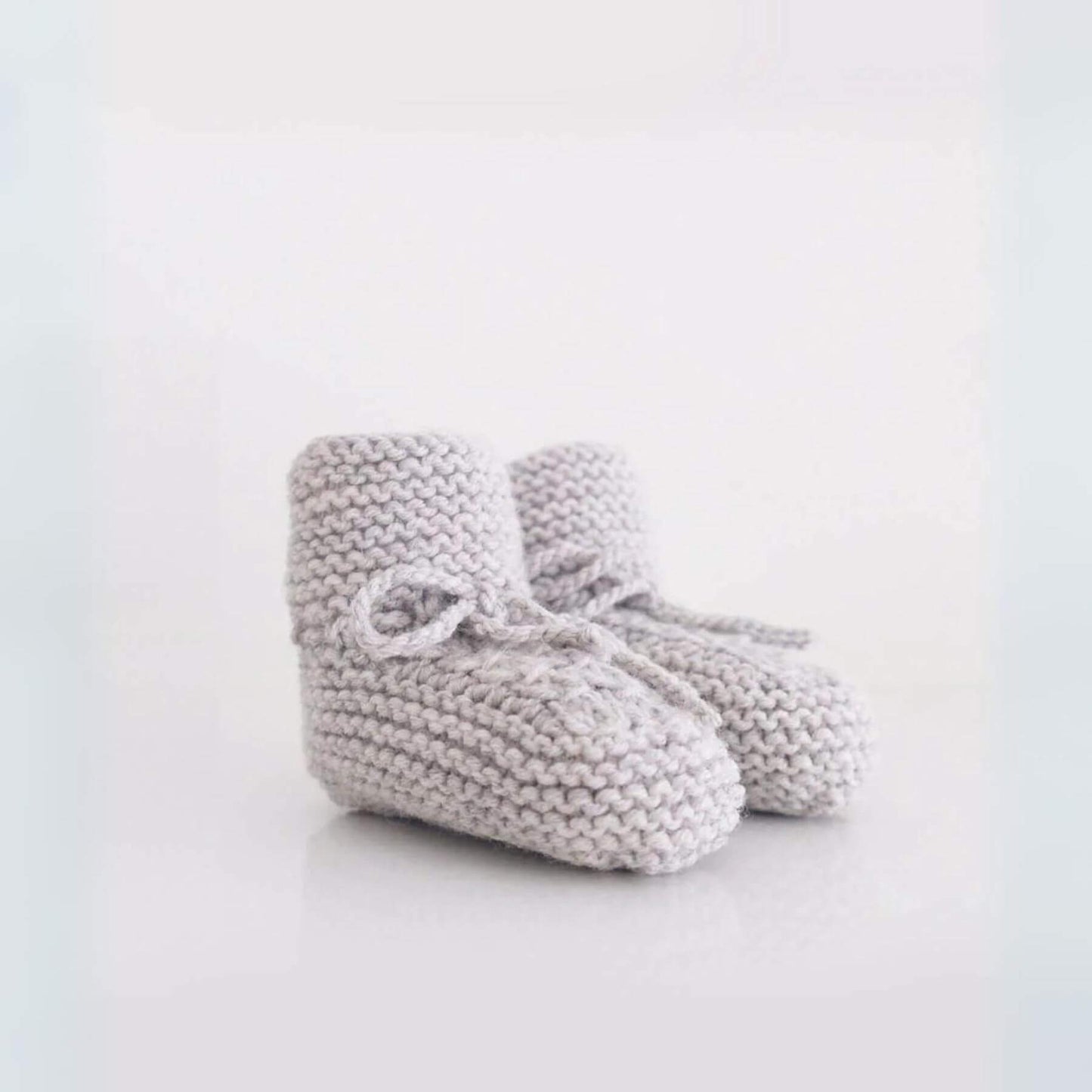 Unique Love Design Knitted Shoes Booties Light Grey