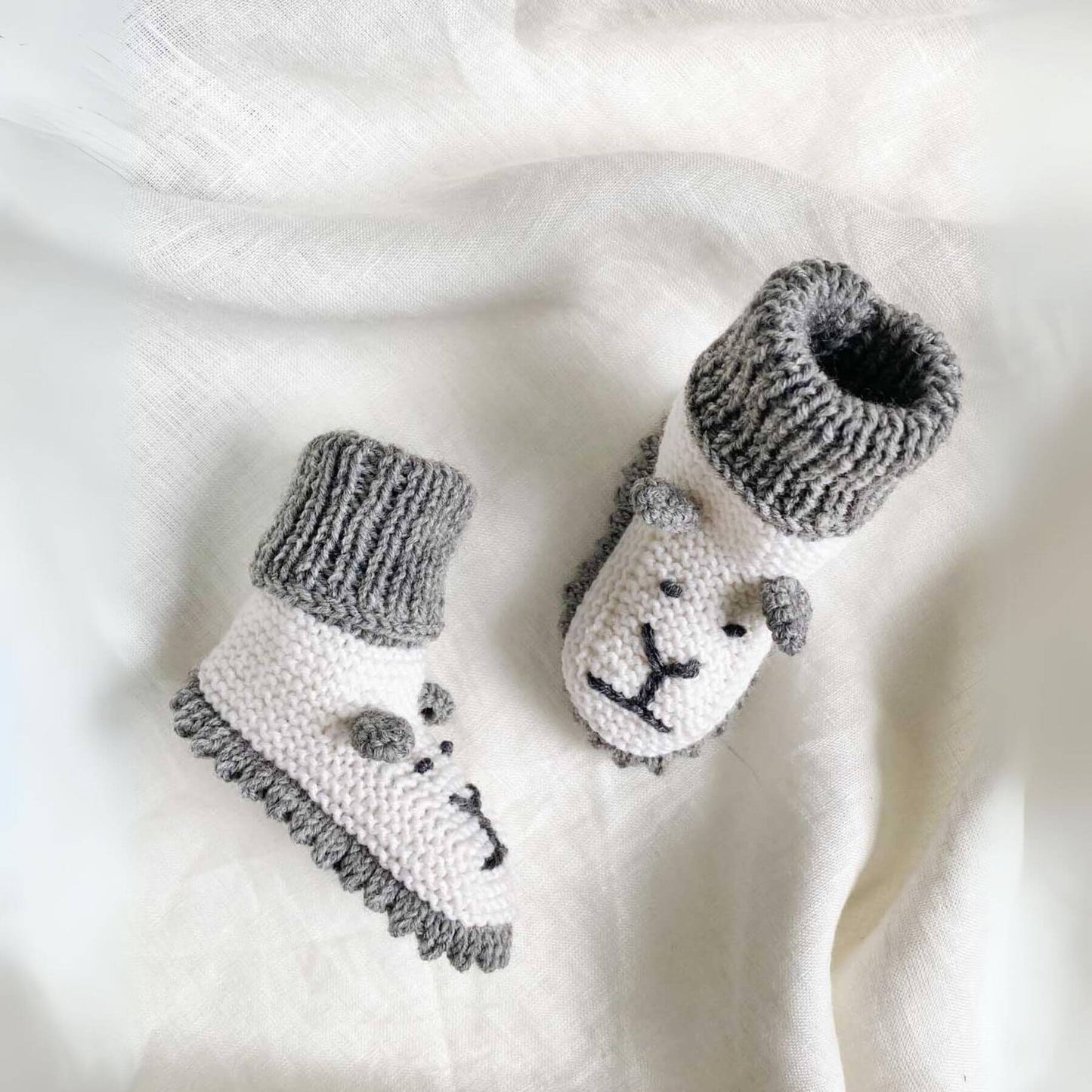 Unique Love Design Knitted Shoes Little Lion