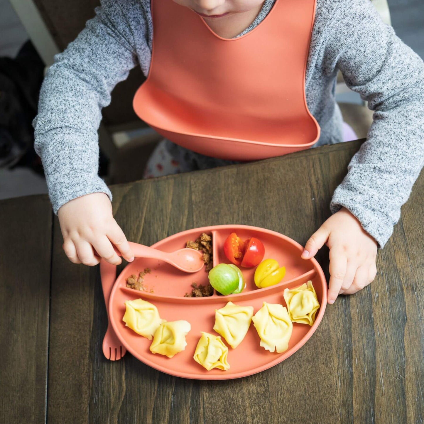 Kid Using Little Twig Silicone 4 Pc Feeding Set Clay