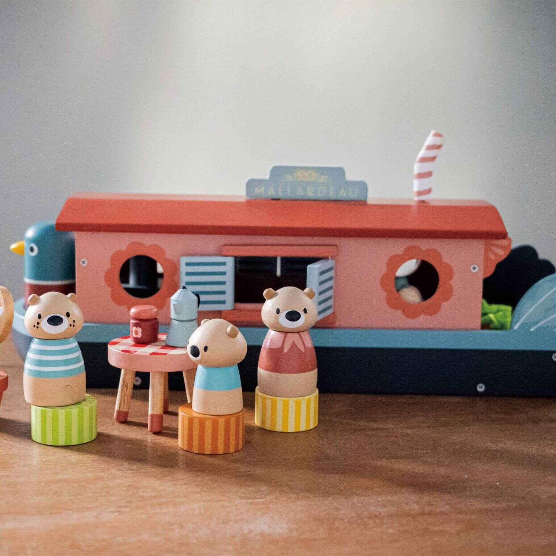 Tender Leaf Little Otter Canal Boat