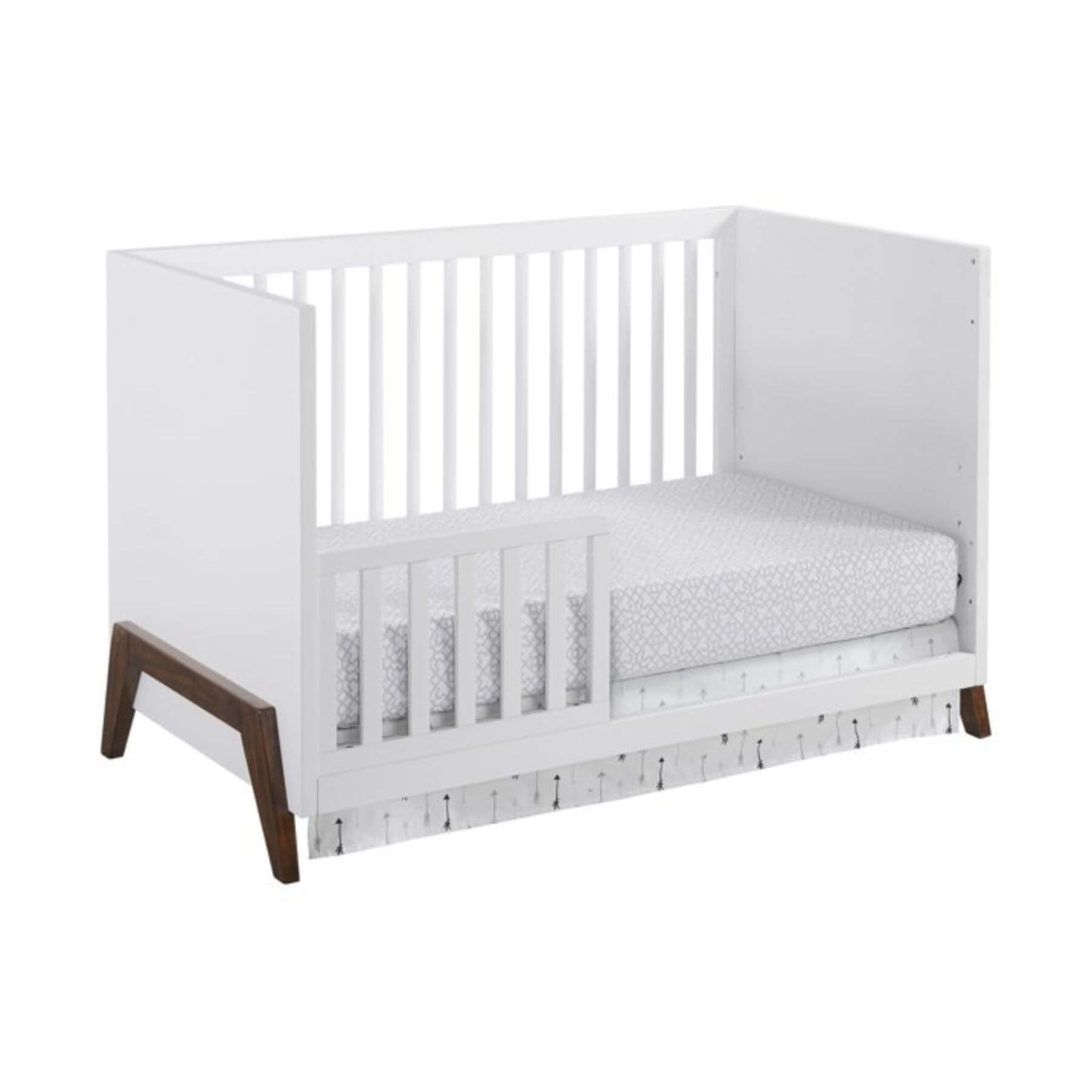 Oxford Baby Mari 3 In 1 Convertible Crib White