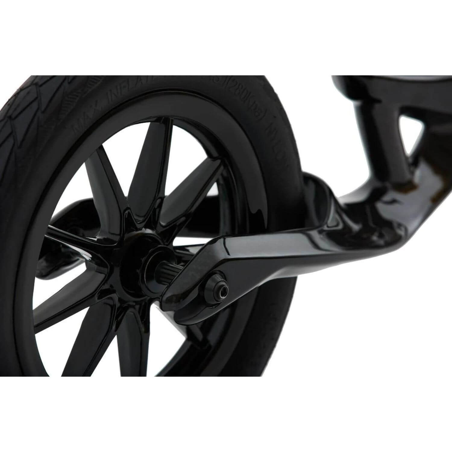 McLaren Carbon Fiber Balance Bike Black - Detail