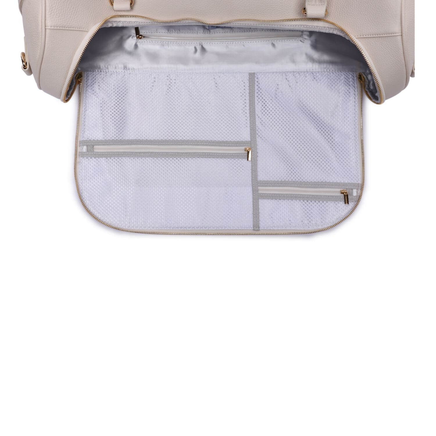 Detail View of Luli Bebé Monaco Travel Bag | Pearl White