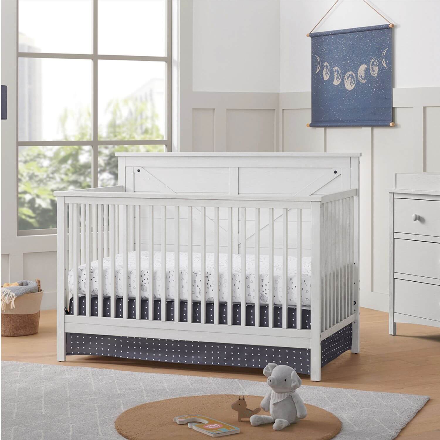 Oxford Baby Montauk 4-in-1 Convertible Crib | Barn White