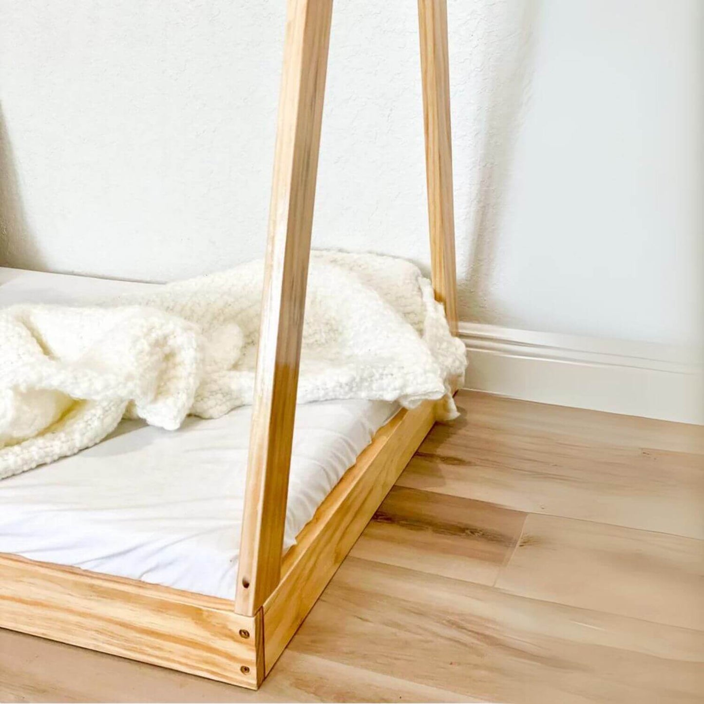 2MamaBees Montessori Teepee Bed | Crib