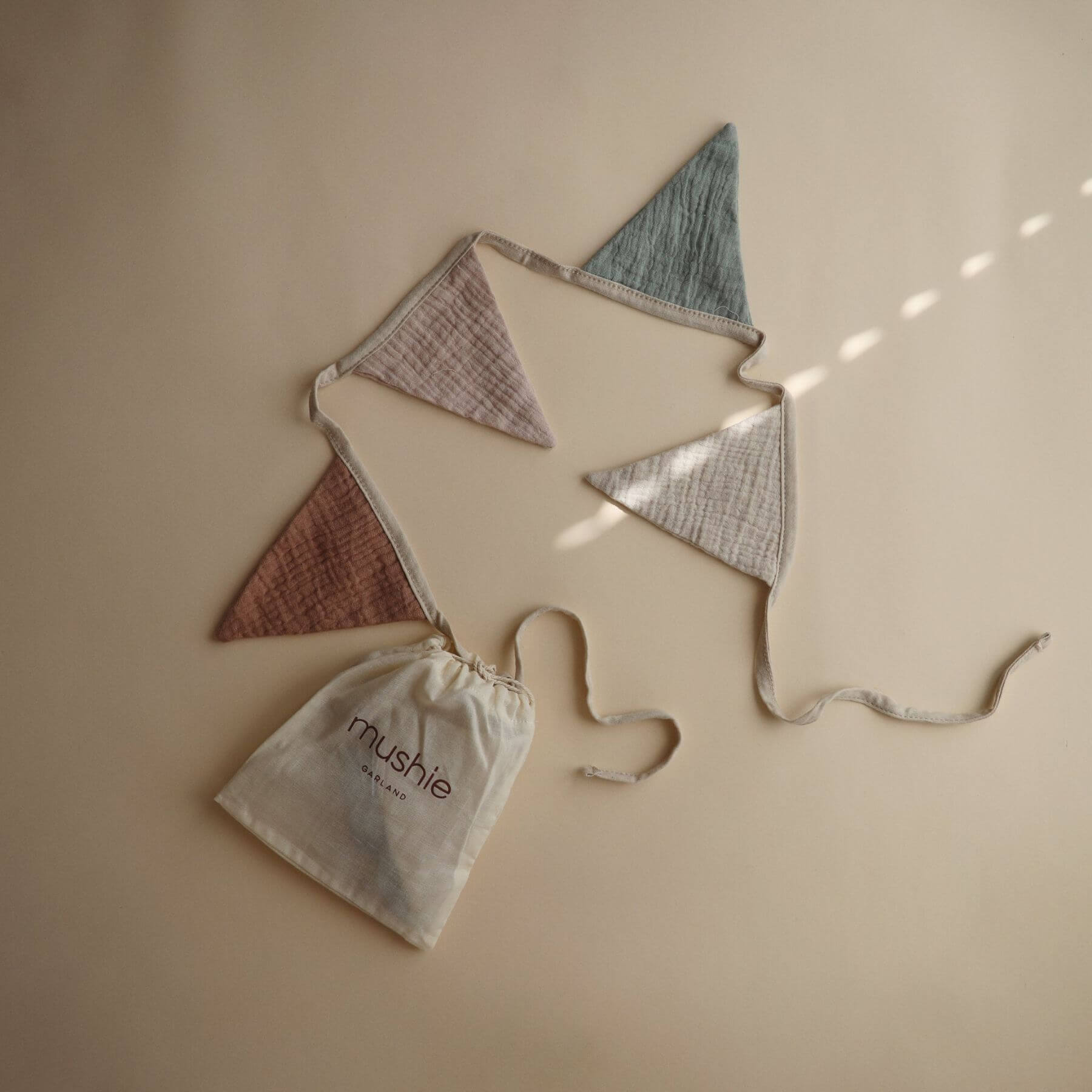 Mushie Organic Cotton Baby Garland
