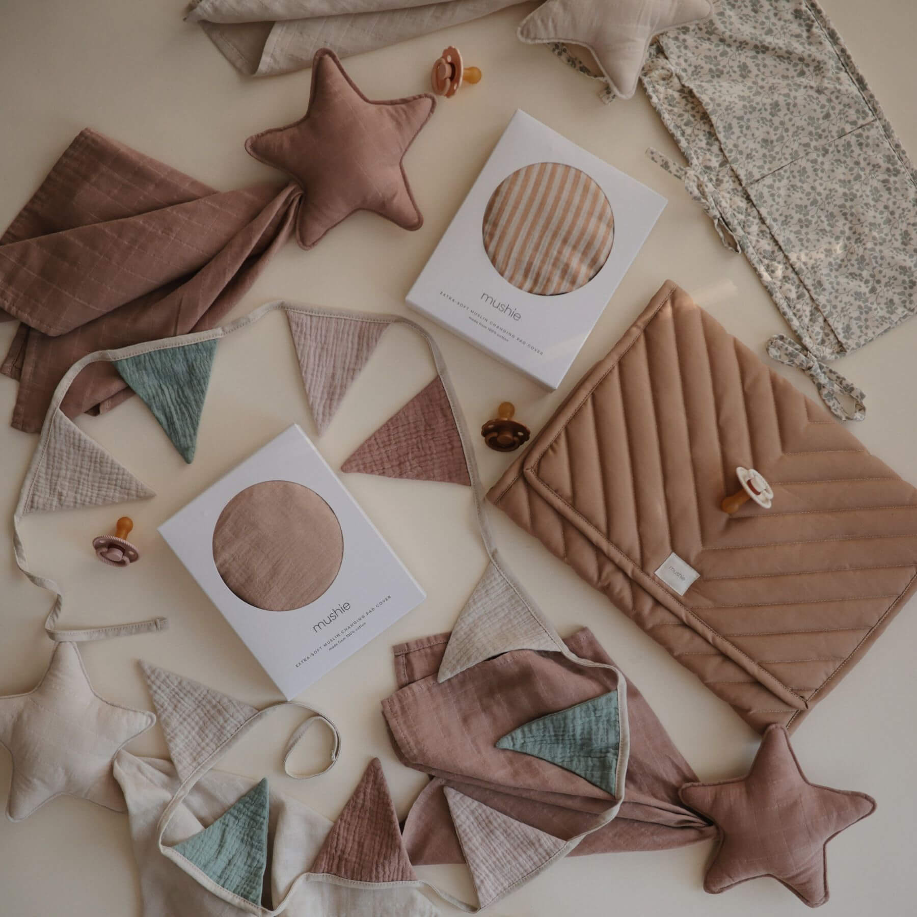 Mushie Organic Cotton Baby Garland w/ Other Linens