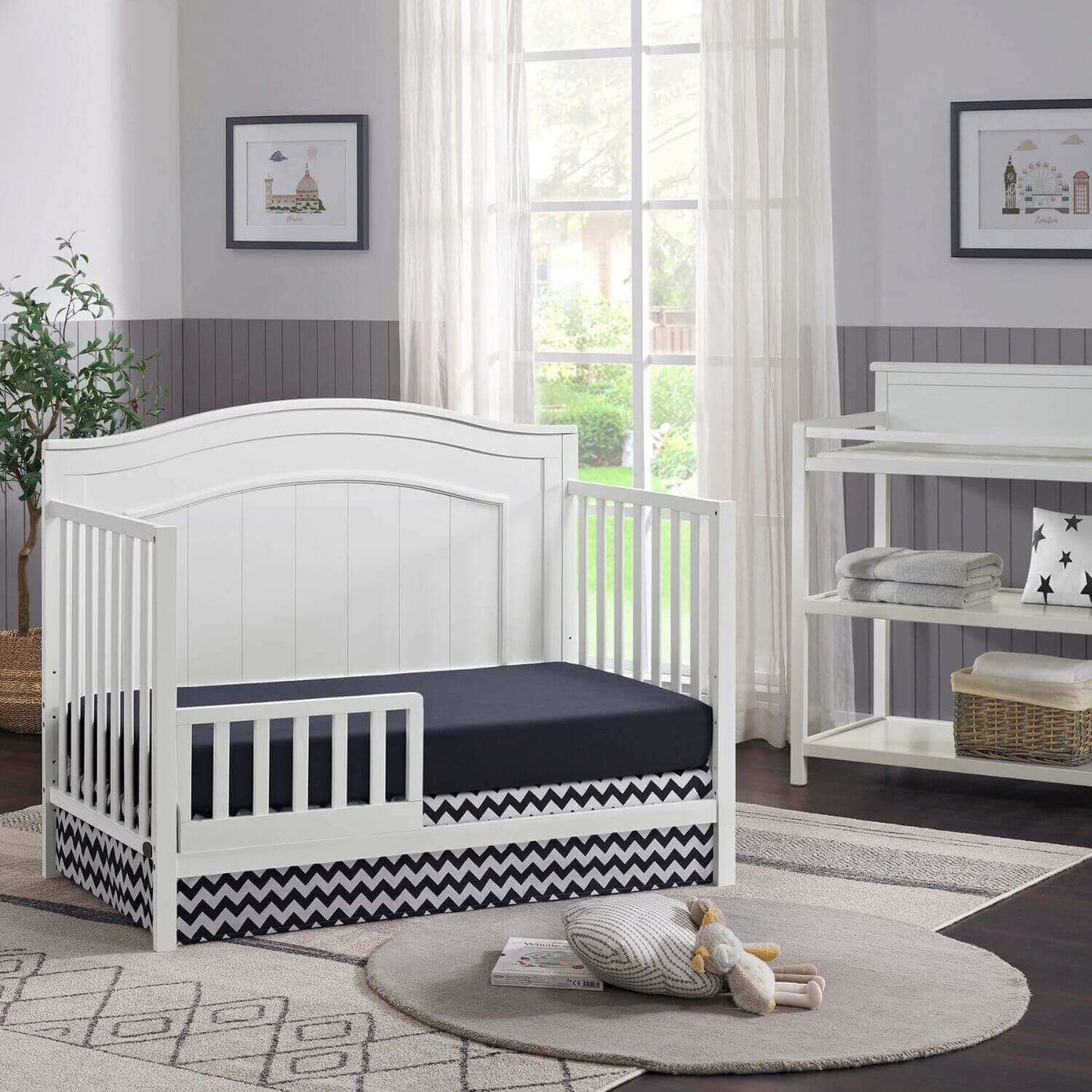 Oxford Baby Nolan 4-in-1 Convertible Crib | Snow White