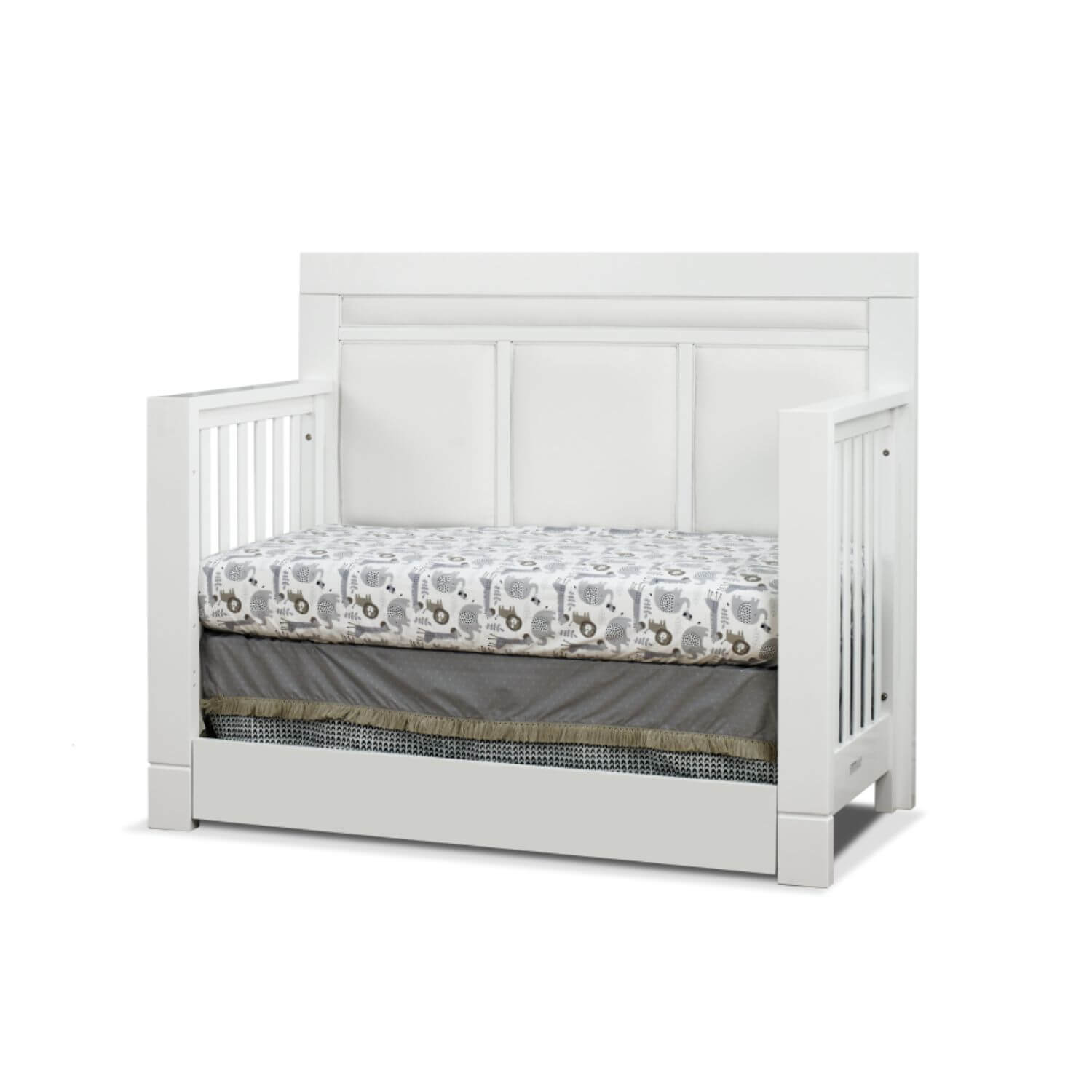 Orbelle Crystal Convertible crib with Trundle White with White Padding