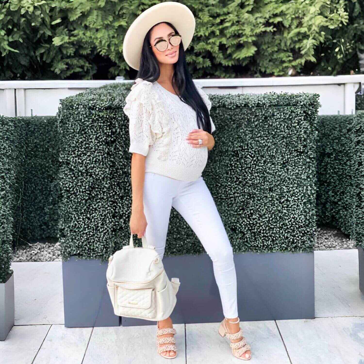 Pregnant Woman Carrying Luli Bebé Petit Monaco Diaper Bag | Pearl White