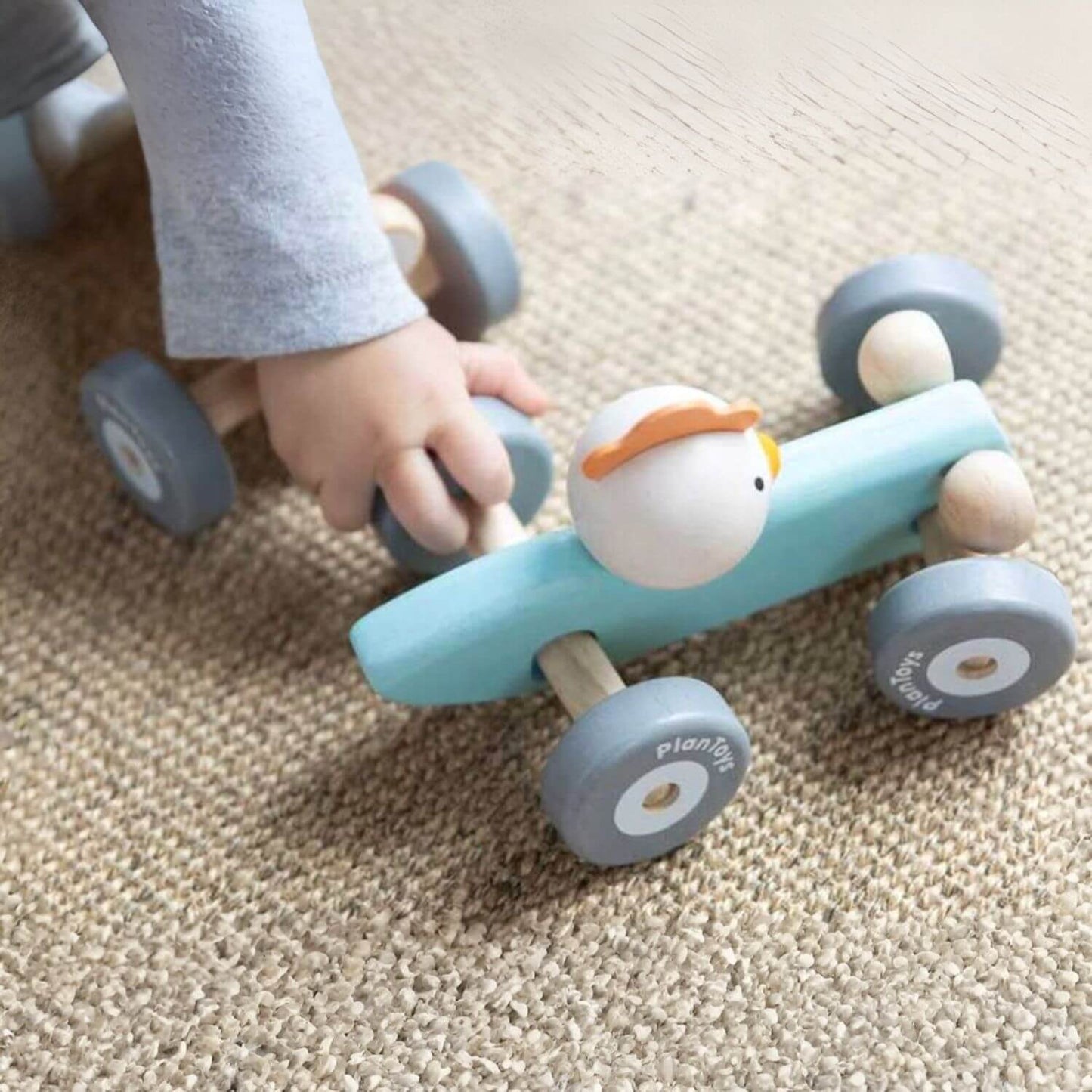 PlanToys Chicken Racing Car