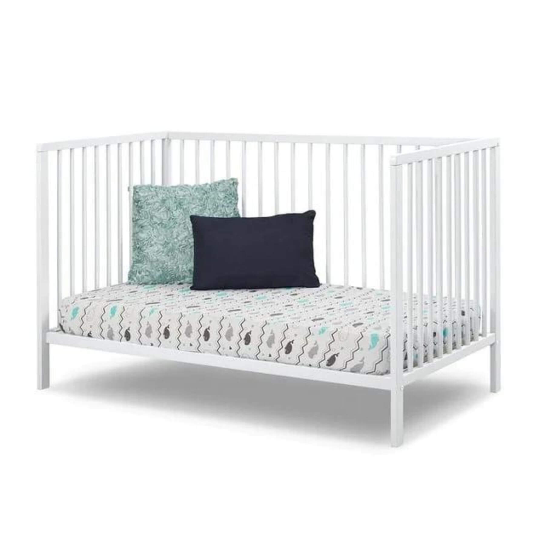 Sorelle Happy 3-in-1 Convertible Crib White - Converted into a daybed