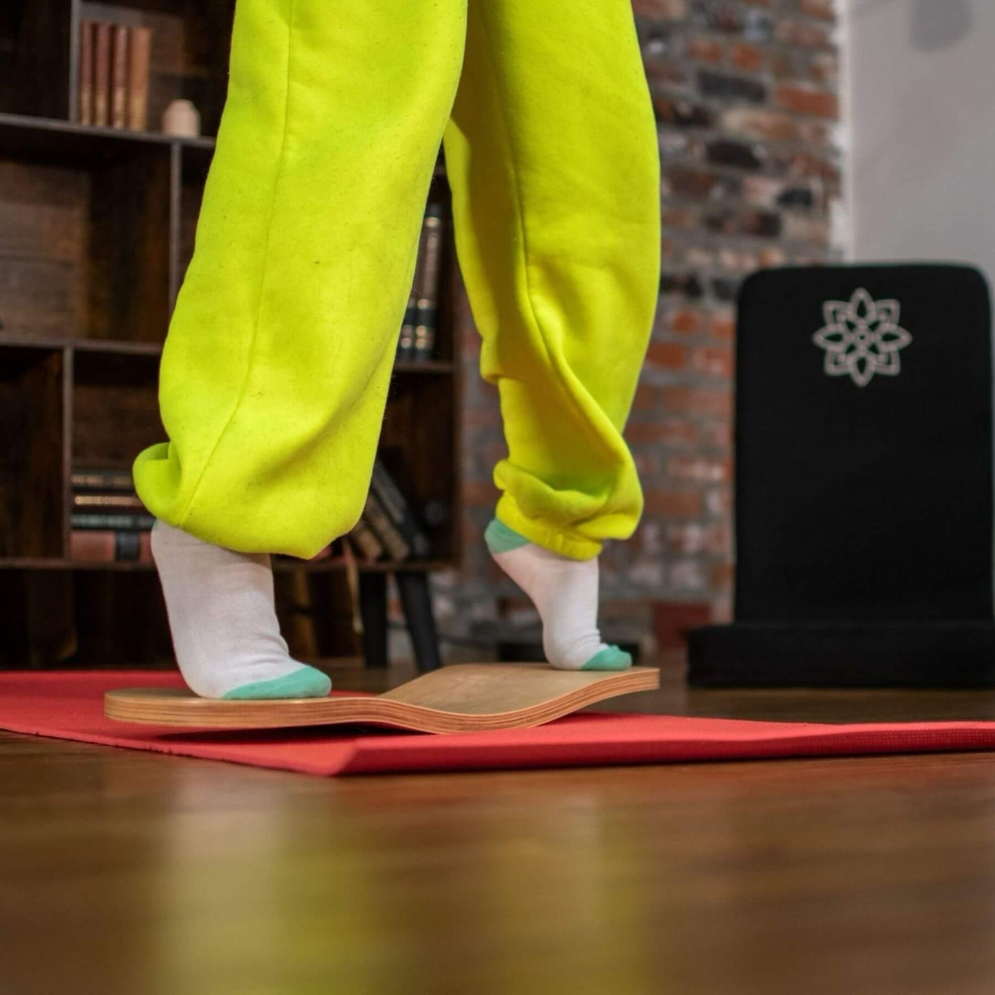 Kid playing with Spinzee Board in a living room